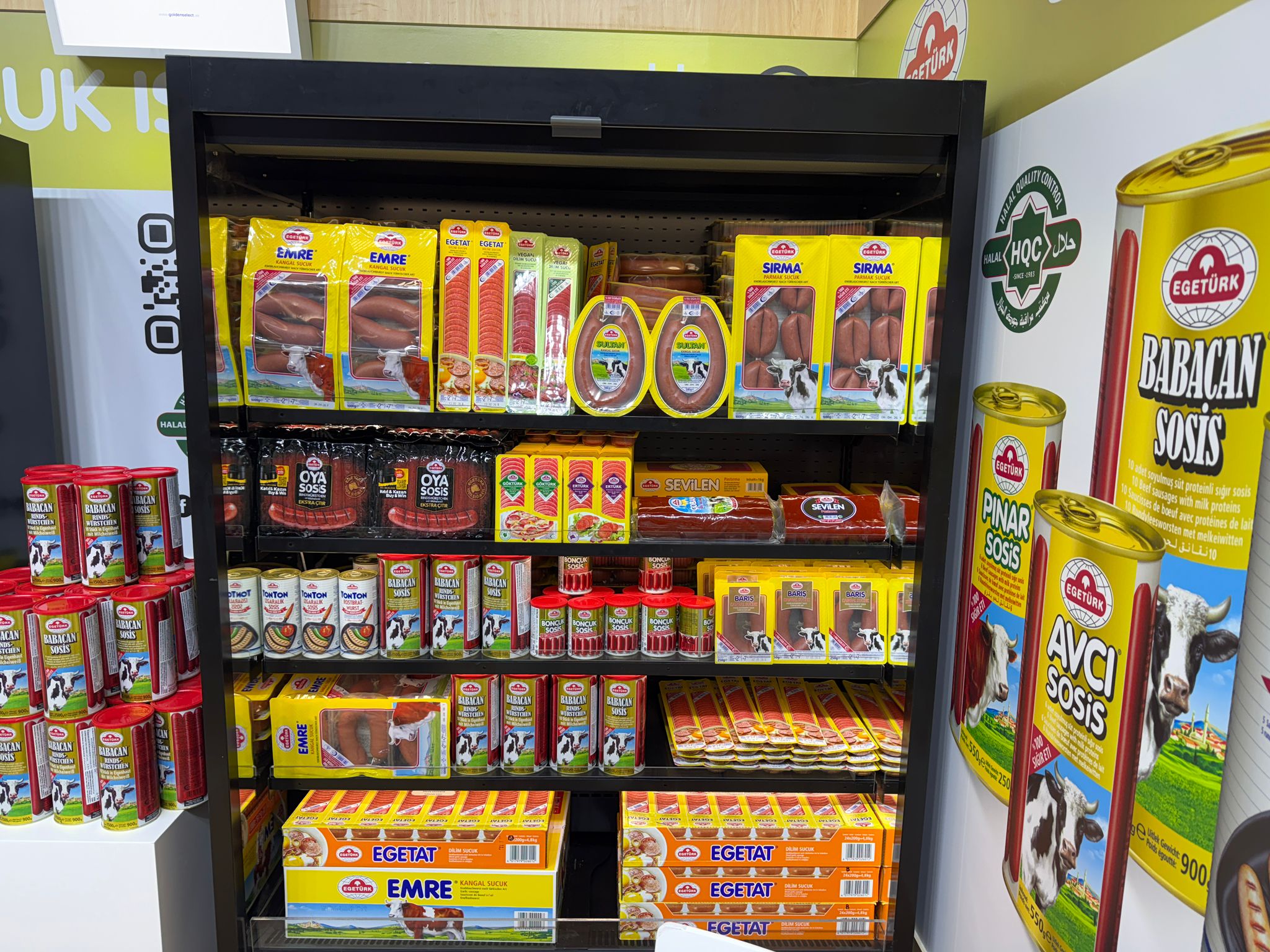 Egetürk product assortment displayed at the Golden Select exhibition stand